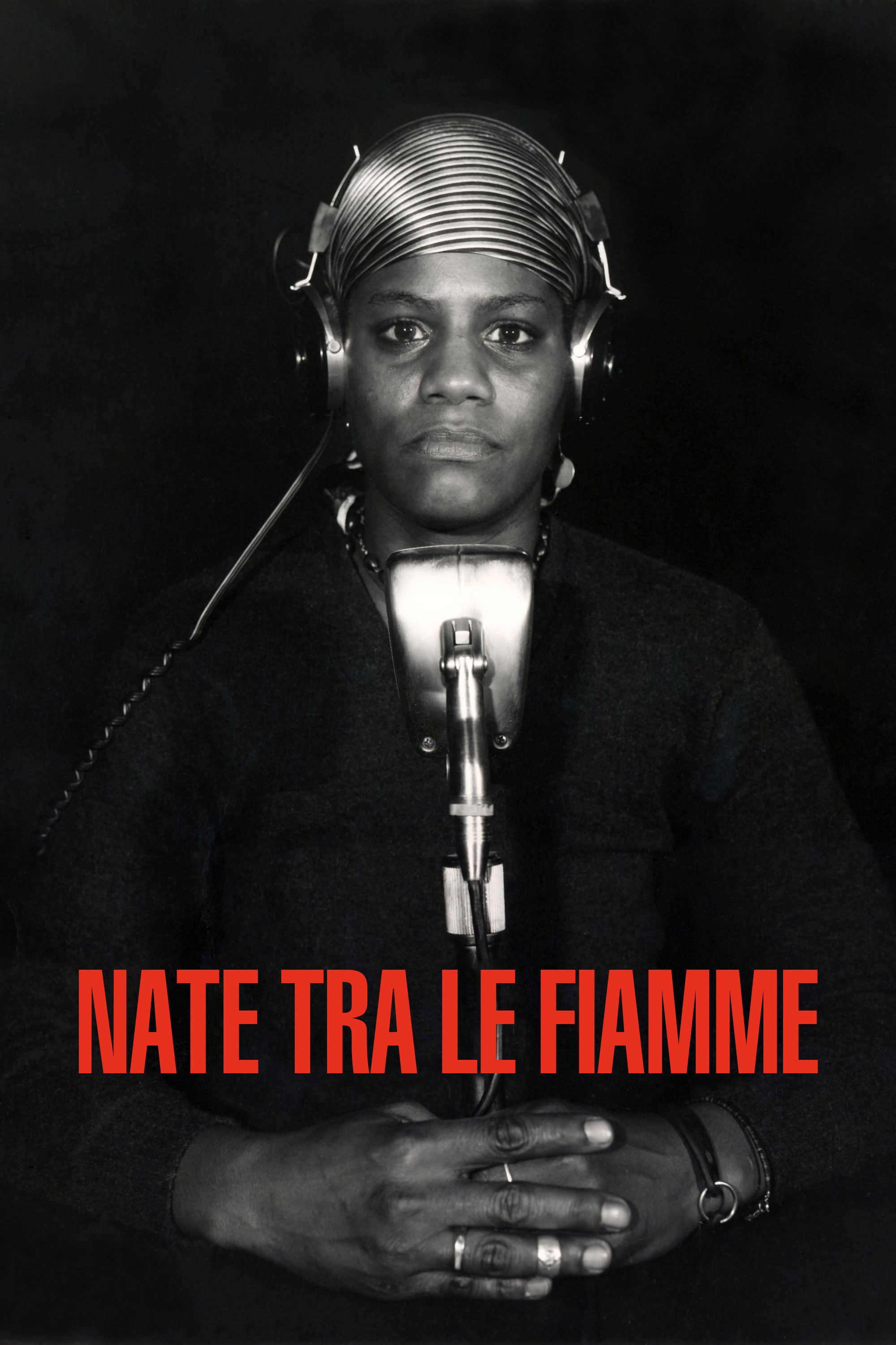 Locandina di Nate tra le fiamme